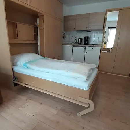 1-zimmer-apartment-1-im-1-obergeschoss Apartment